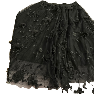 Floral Appliqué mesh skirt size large elastic waist